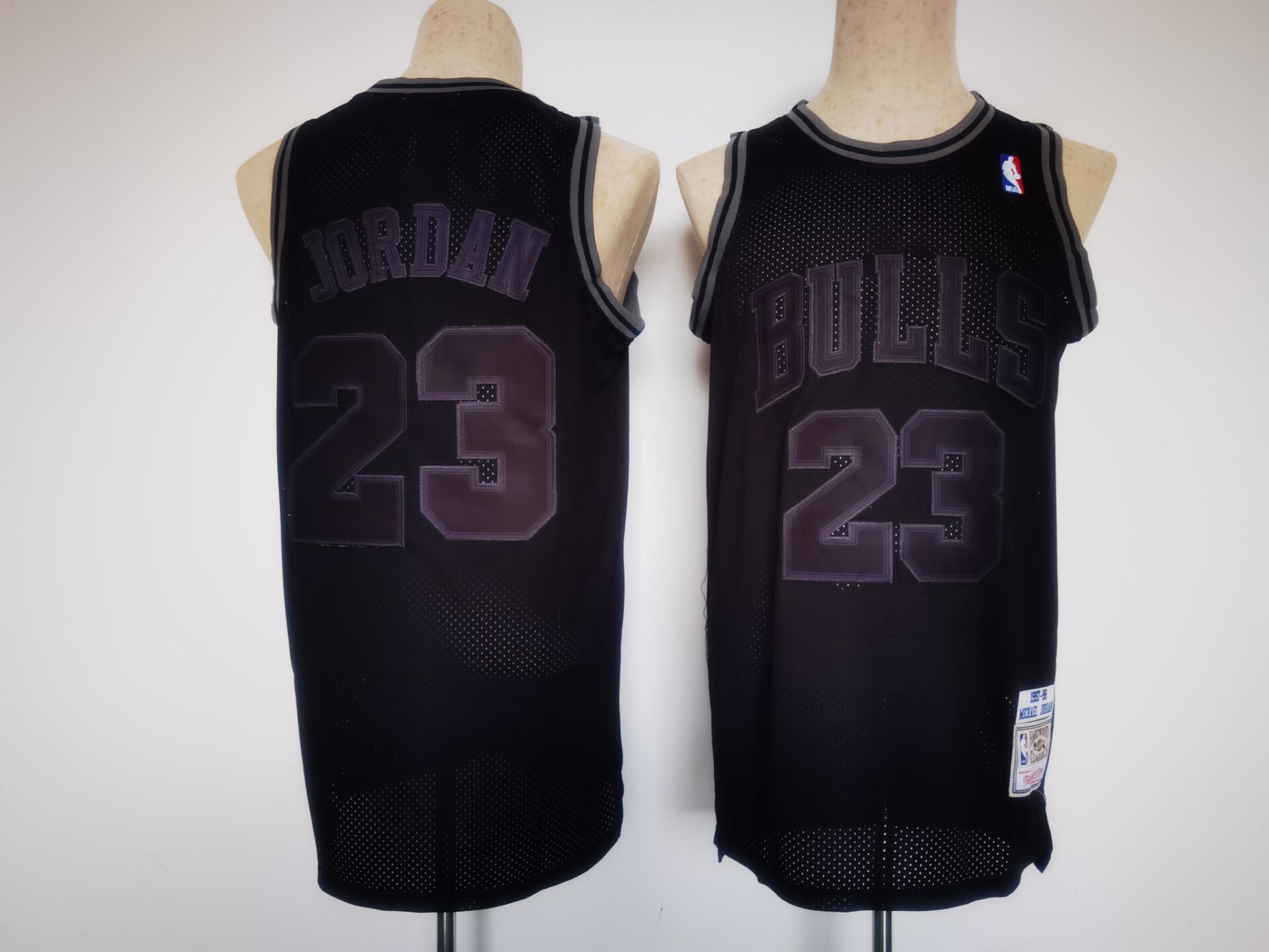 Men Chicago Bulls 23 Jordan Black Throwback NBA Jersey